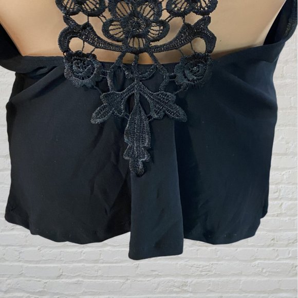 M.K.M. DESIGNS -- Halter Top, Black Sleeveless w/Lace Back/Shoulder Straps, Long - Picture 5 of 13